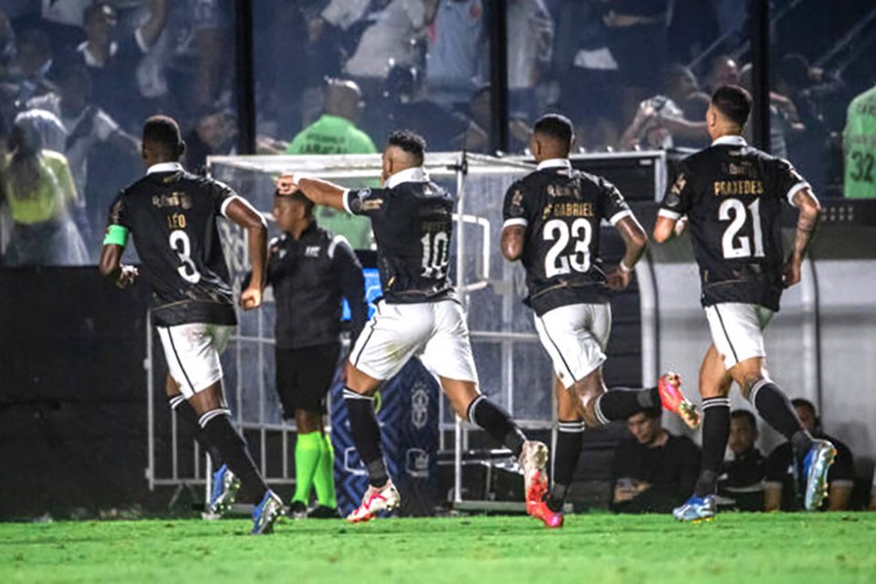 O francês Payet marcou seu primeiro gol com a camisa do Vasco da Gama (Foto: Leandro Amorim/Vasco da Gama)
