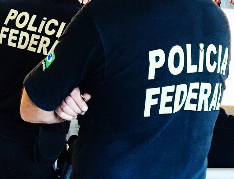 As autoridades alertam os brasileiros para que não recorram a intermediários que prometem facilidades migratórias fora dos canais legais