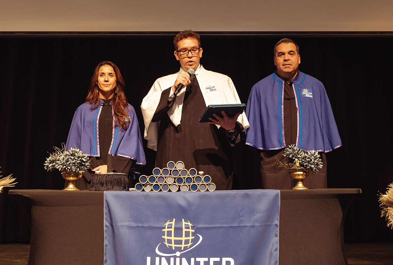 O CEO da Uninter USA Raul Picler presidindo a cerimonia