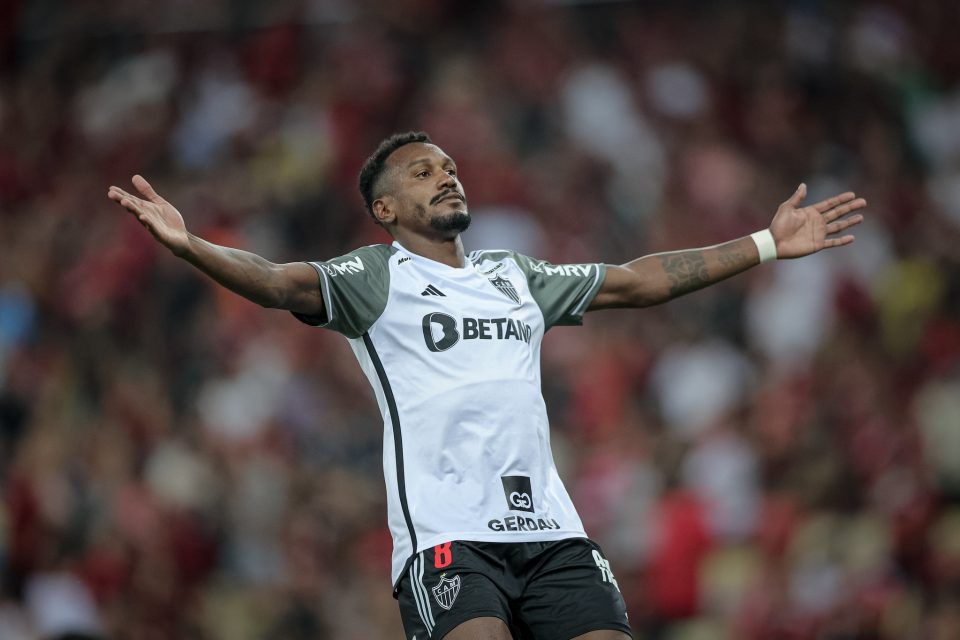 Edenilson foi o autor do segundo gol atleticano na vitória sobre o Flamengo diante de um Maracanã lotado pela torcida rubro-negra (Foto: Atlético-MG)