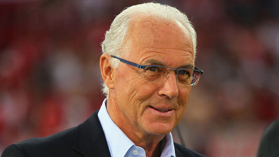 O "Kaiser" Franz Beckenbauer foi tricampeão mundial como jogador, treinador e dirigente da Federação alemã (Foto: dfb)