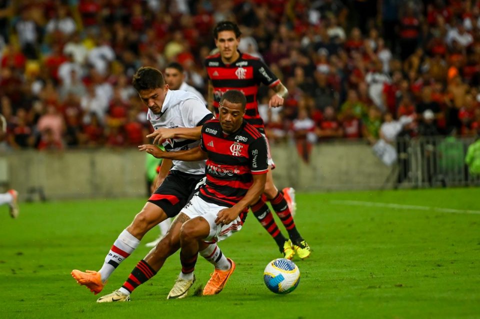 O uruguaio Nico De la Cruz é o artilheiro do Mengão no Campeonato Brasileiro (Foto: Gilvan de Souza/Flamengo)
