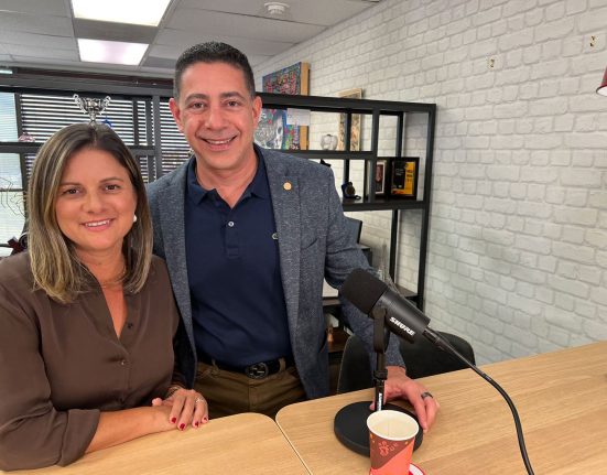 Gustavo e Marina Couto, líderes da Agência Brazillionaires da Five Rings Financial (Foto: AcheiUSA)