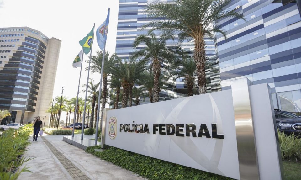 De acordo com a Polícia Federal, mais de 1.500 pessoas foram vítimas da organização criminosa, incluindo menores de idade (Foto: Marcelo Camargo/Agência Brasil)