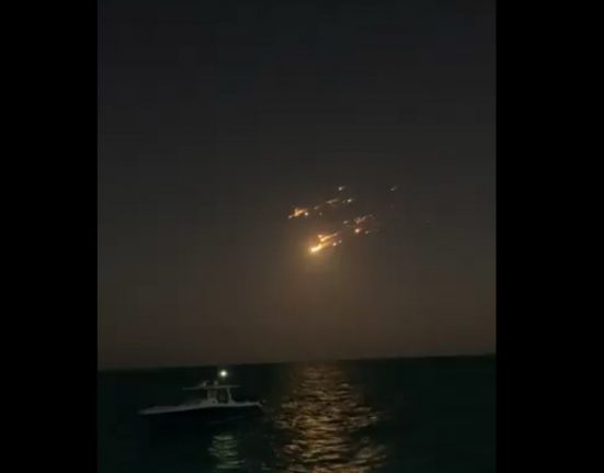 Destroços da Starship foram vistos despencando do céu