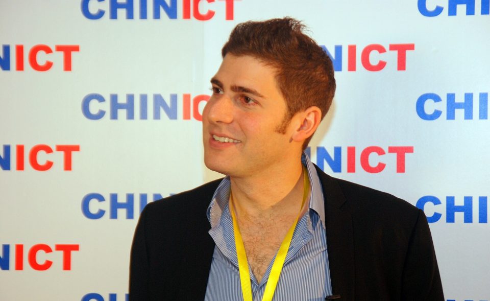 O brasileiro cofundador do Facebook, Eduardo Saverin, é o mais rico do país (Foto: Gravesv38/Wikimedia)