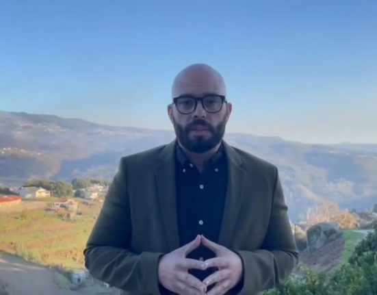 O neurocientista Dr. Fabiano de Abreu Agrela Rodrigues acredita que a tecnologia é uma forma de eternizar o pensamento de maneira lógica, ética e precisa. (Foto: Reprodução Youtube)