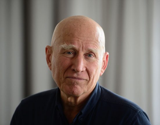 As obras de Sebastião Salgado ficaram eternizadas em livros, exposições e no documentário O Sal da Terra (2014), codirigido por Wim Wenders (Foto: Fernando Frazão/Agência Brasil)