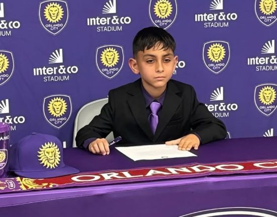 Ambidestro e versátil, Theo atua tanto como atacante quanto como meia, e impressiona os treinadores e observadores por sua maturidade em campo (Foto: Reprodução Redes Sociais)