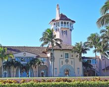 Segundo o Zillow Group, 18% das residências de luxo à venda na Flórida tiveram cortes de preço em abril, reforçando a tendência de desvalorização do mercado (Foto: Jud McCranie/Wikimedia)
