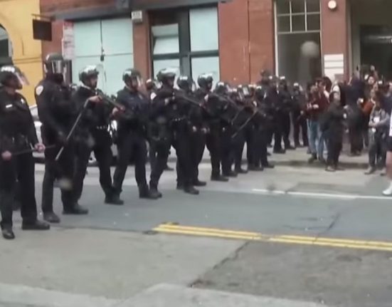 A decisão permite que o governo federal prossiga com o envio de cerca de 4 mil soldados da Guarda Nacional e 700 fuzileiros navais (Foto: Reprodução TV)