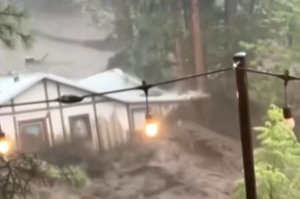 Com a aproximação da temporada de furacões e um cenário global marcado por eventos climáticos extremos, a redução no compartilhamento de informações fragiliza o sistema de alerta precoce de desastres naturais (Reprodução TV)