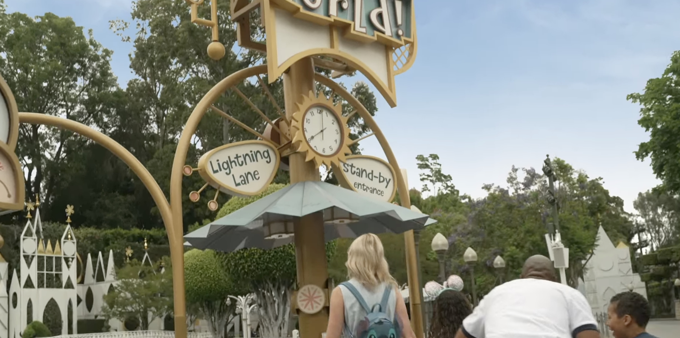 Disneyland vai acabar com entrada antecipada em 2026