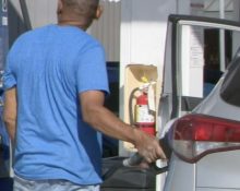 O aumento do combustível deve se refletir em outros setores da economia local, como o transporte de mercadorias e serviços