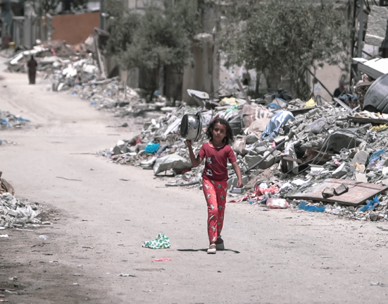 A suspensão ocorre em meio a uma crise humanitária em Gaza, onde mais de 61 mil pessoas foram mortas desde o início do conflito em outubro de 2023, incluindo milhares de crianças (Foto: Jaber Jehad Badwan/Wikimedia)