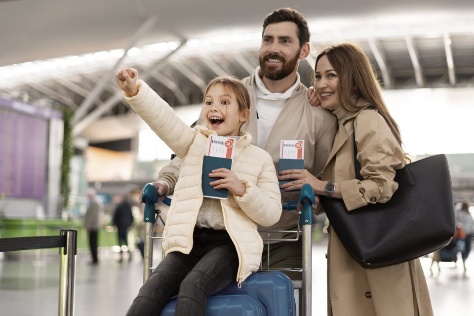 O “Families on the Fly” deve ser expandido para outros aeroportos nos próximos meses (Foto: Freepik)
