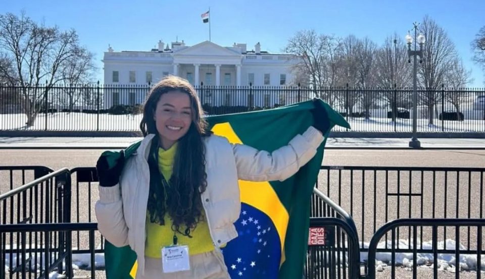 A jovem espera que sua história abra caminhos para que outras pessoas se enxerguem como capazes de alcançar oportunidades (Foto: Redes sociais)