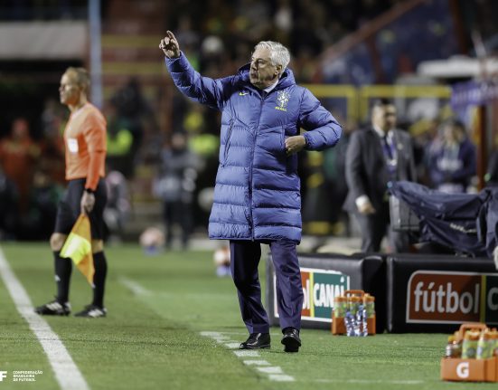 Carlo Ancelotti foi derrotado pela primeira vez no comando da Amarelinha (Foto: Rafael Ribeiro/CBF)