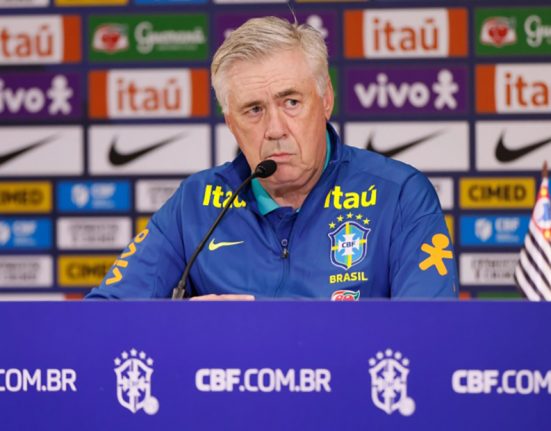 Tinga, volante do Internacional em 2005, foi personagem de um dos lances mais marcantes da temporada, que culminou com o título do Corinthians (Foto: Rafael Ribeiro/CBF)