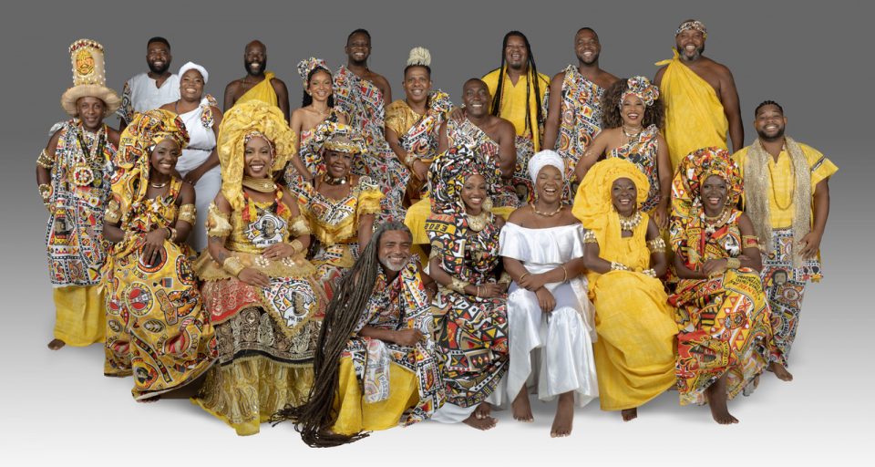 Muito mais do que um show, a apresentação do Ilê Aiyê é uma celebração da cultura afro-brasileira (Foto: Divulgação)