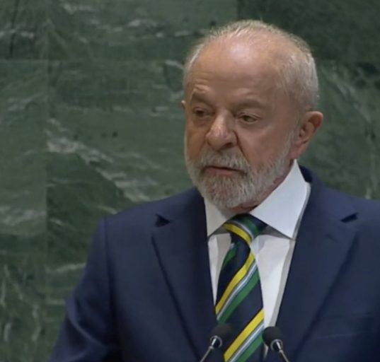 A estratégia do governo brasileiro combina pressão internacional e endurecimento da legislação interna, reforçando a cooperação na luta contra o crime organizado (Foto: Reprodução TV)