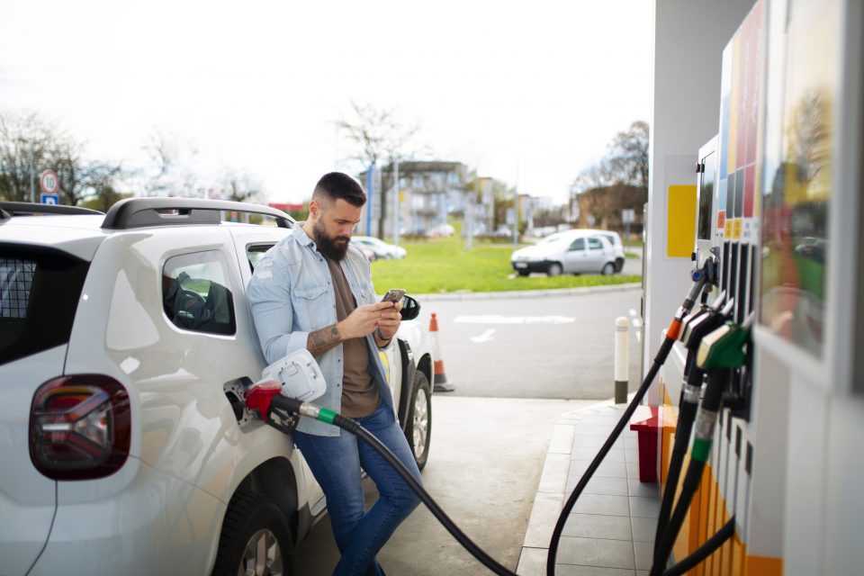 Autoridades afirmam que os recursos garantirão estradas mais seguras, maior fluidez no trânsito e melhores alternativas de transporte coletivo (Foto: Freepik)