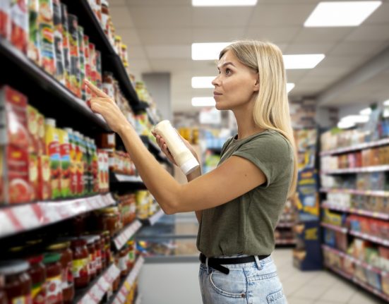 O consumo desse tipo de produto ganhou força diante da inflação e do aumento do custo de produtos frescos (Foto: Freepik)