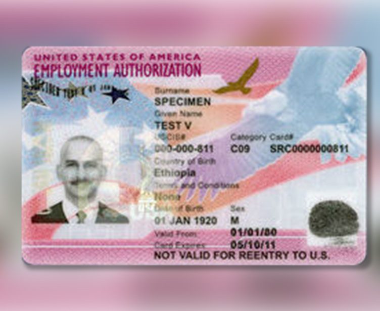 U.S. Citizenship and Immigration Services (USCIS), Public domain, via Wikimedia Commons