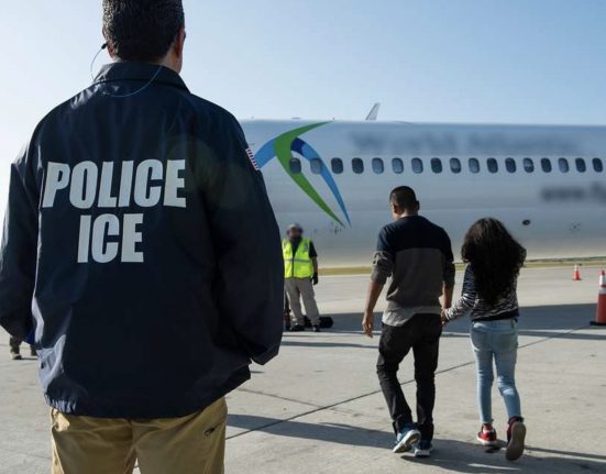 Apple e Google já removeram aplicativos semelhantes usados para rastrear agentes de imigração