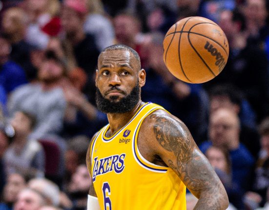LeBron James, em sua 23ª temporada, ainda é um dos destaques da NBA (Foto: Erik Drost/Wikimedia)