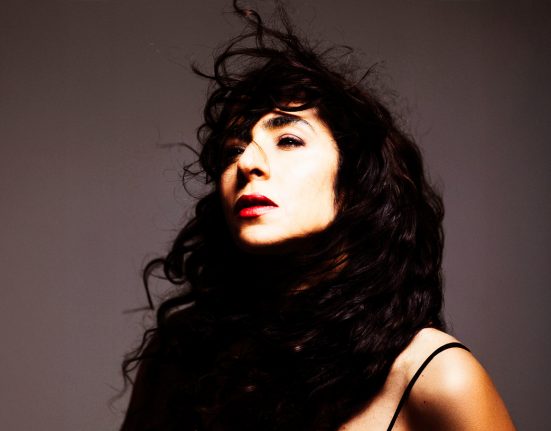 Marisa Monte lança a canção inédita “Sua Onda”, composta em parceria com Carlinhos Brown e Arnaldo Antunes (Foto: Divulgação)