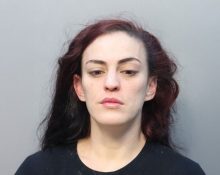 Amy é acusada de negligência infantil sem danos corporais, e a Justiça fixou fiança de $ 3.000 (Foto: Miami-Dade Corrections)