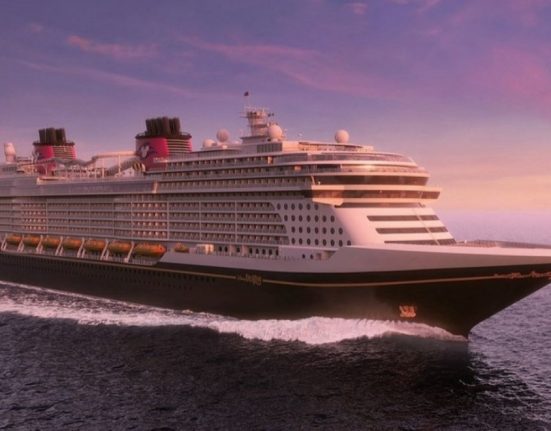 O Disney Destiny estará disponível para reservas a partir de 20 de novembro, com cruzeiros saindo de Fort Lauderdale com destinos nas Bahamas, Caribe Ocidental e na ilha privativa da Disney, Lookout Cay (Foto: Redes sociais)