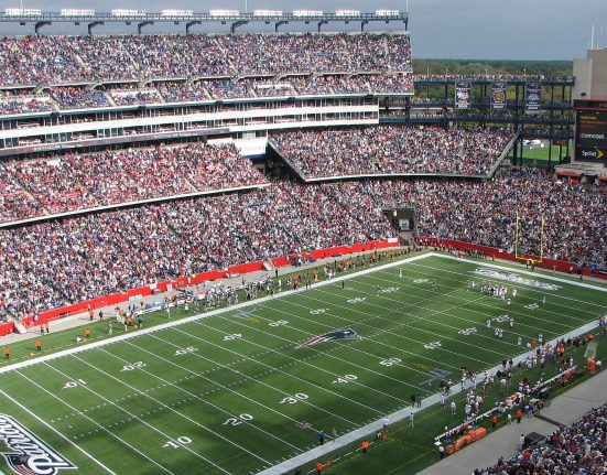 A possibilidade real de transferir partidas é mínima devido à complexidade logística e às obrigações contratuais firmadas há anos com a FIFA (Foto: Bernard Gagnon/Wikimedia)