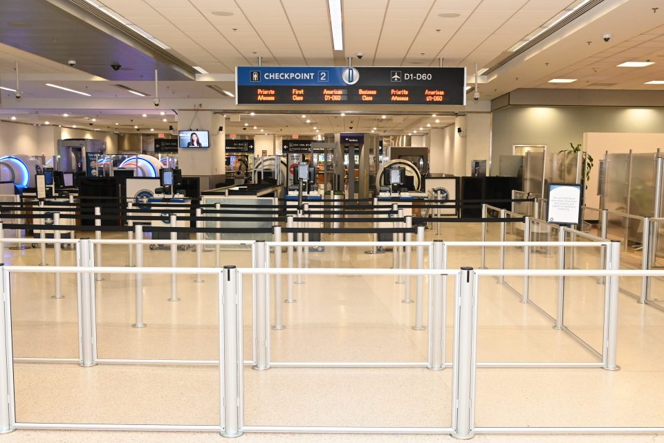A TSA divulgou que o domingo seria um dos dias mais movimentados nos aeroportos, mas o fluxo se manteve dentro do esperado e sem interrupções (Foto: Divulgação)