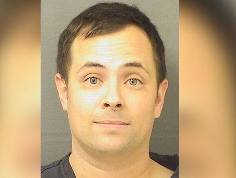 Não há informações sobre a possível fiança de Michael Iaboni. Novas audiências estão previstas para avaliar o caso (Foto: Palm Beach County Sheriff's Office)