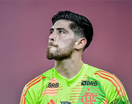 Rossi falhou feio no segundo gol da vitória do Tricolor (Foto: Reprodução TV)