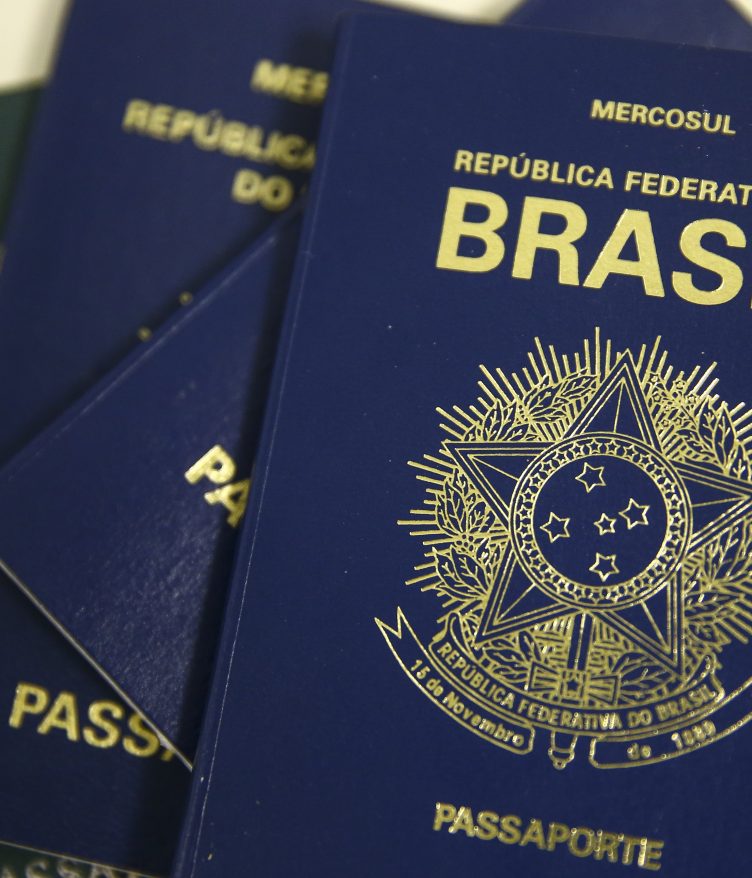 A demanda por orientação jurídica na Flórida cresceu nos últimos anos, impulsionada pelo aumento da fiscalização migratória e por mudanças nas regras de permanência e regularização (Foto: Agência Brasil )