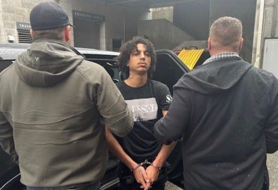 Após a prisão, Araújo permanece sob custódia do ICE e aguarda os trâmites administrativos que podem resultar em sua deportação para o Brasil (Foto: Divulgação ICE Boston)