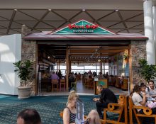 A medida, que entrou em vigor em dezembro, reforça a estratégia de transformar o terminal em um espaço de convivência, consumo e lazer (Foto: Nielsoncaetanosalmeron_Wikimedia)