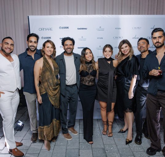 Da esquerda para direita: David Rivas, João Dellaroza, Rebeca Diaz, Claudio Faria, Luiza Quintero, Kessia Noronha, Aline Wolf, Romilton Silva, David Peñas (Foto: @yeygeniy_simonov_photographer)