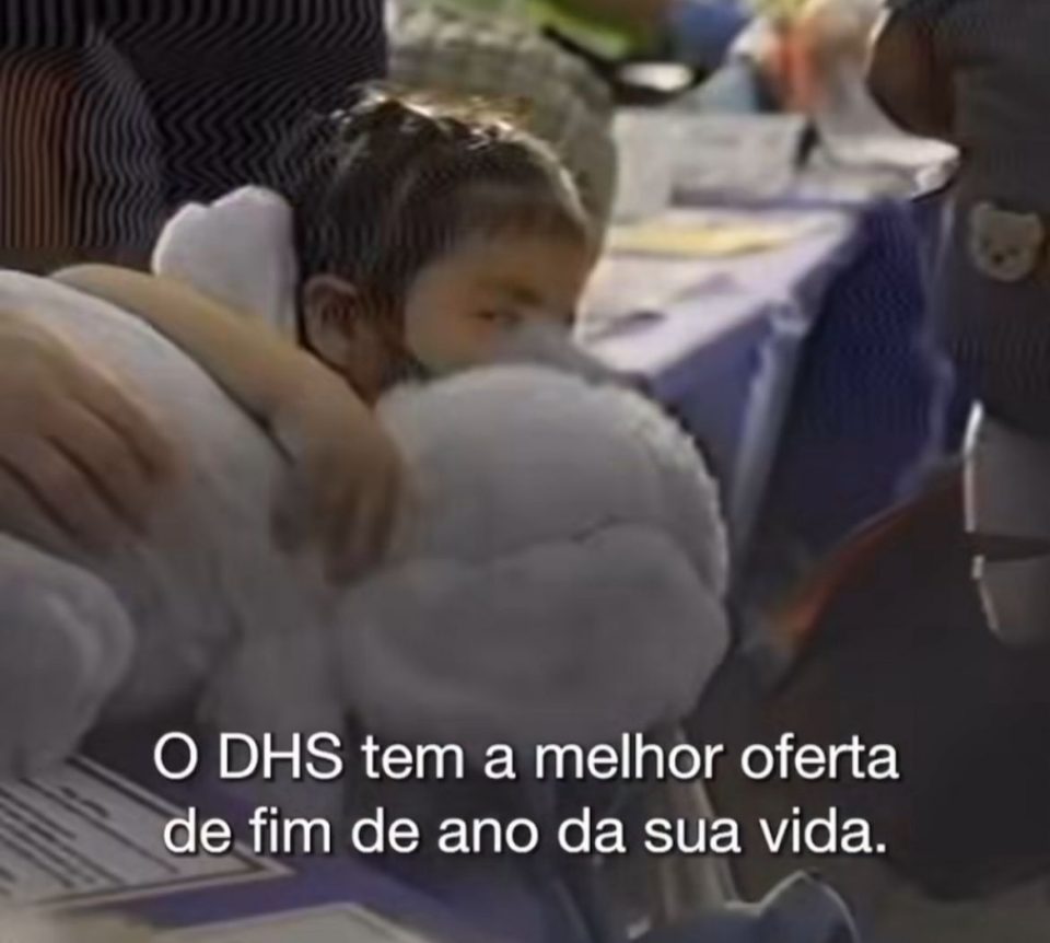 A iniciativa faz parte de uma estratégia mais ampla do governo federal americano para reduzir o número de pessoas em situação migratória irregular (Foto: Reprodução redes sociais)