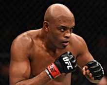 Aos 50 anos, Anderson Silva declarou que não pretende abandonar completamente as competições (Foto: Redes Sociais)