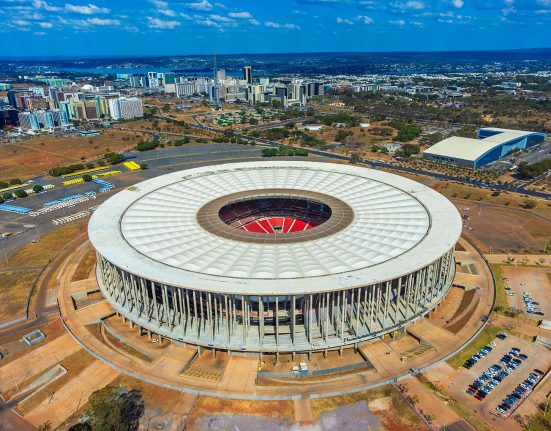 O Estádio Mané Garrincha, no Plano Piloto da capital federal, estará lotado na final da Supercopa (Foto: Bruno Leão/Banco de Imagens SEL-DF)