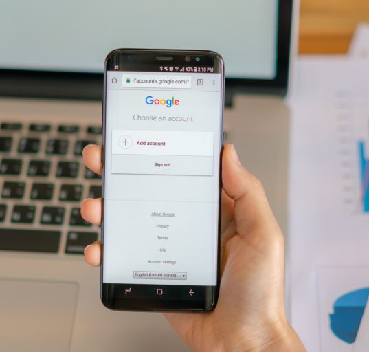 A expansão das funções para outros países e idiomas dependerá de testes de desempenho, adaptação linguística e dos requisitos regulatórios de cada região (Foto: Freepik)