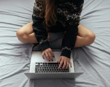 A iniciativa reabre questionamentos sobre liberdade individual, moralidade e o papel do Estado na economia digital (Foto: Freepik)