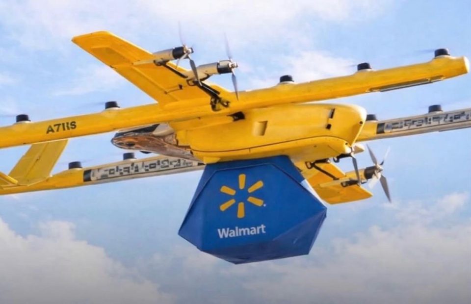 As entregas por drones levantam preocupações relacionadas a ruído, segurança, privacidade e impactos no emprego (Foto: Reprodução redes sociais)