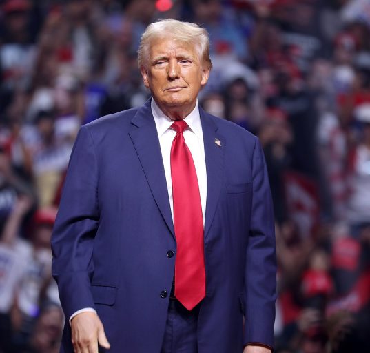 As declarações presidenciais reforçam a narrativa da Casa Branca de que a ofensiva militar enfraqueceu significativamente a capacidade operacional das forças armadas iranianas (Foto: Wikimedia Commons)