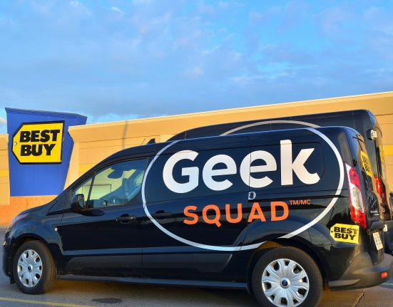 Não é a primeira vez que profissionais de assistência técnica descobrem material ilegal em computadores de clientes (Foto: Raysonho @ Open Grid Scheduler/Wikimedia)