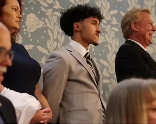 Marcelo Gomes Silva retrata a situação de diversos jovens trazidos ainda crianças ao país, com fortes vínculos comunitários, mas presos às incertezas legais da política de imigração (Foto: Reprodução TV)